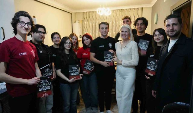 Başkan Subaşı, öğrencilerin iftar sofralarına konuk oldu