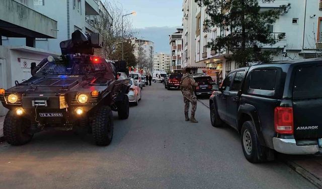 Batman'da aile katliamı: Anne ve ağabeyini öldürdü