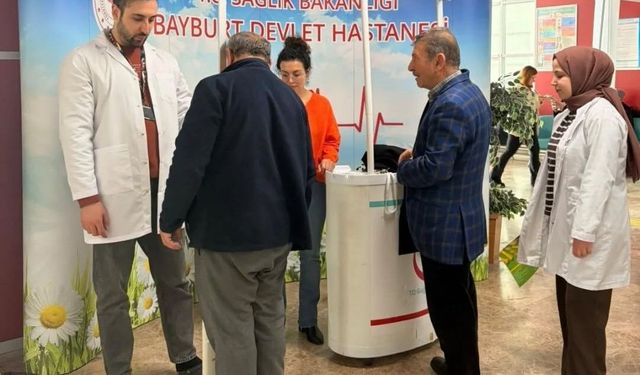 Bayburt'ta vatandaşlar sağlıklı yaşam ve obezite konularında bilgilendirildi