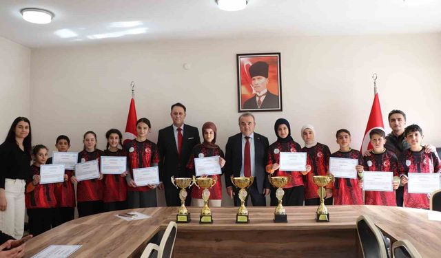 Bilecik'te 'Floor Curling' başarı belgeleri sahiplerini buldu