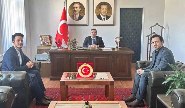 Bilecik'te ikiz kardeşler komşu köylere imam olarak atandı