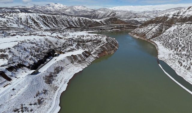 Bingöl'de kar sonrası güzel manzaralar ortaya çıktı
