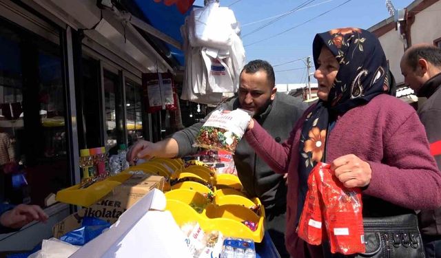 Bolu'da pazar tezgahları bayram şekerleriyle renklendi