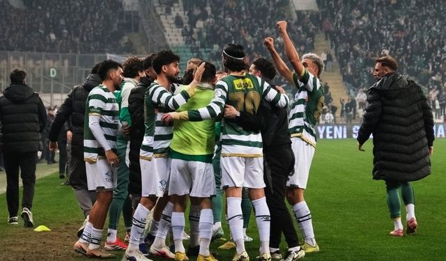 Bursaspor'dan şampiyonluk yarışında kritik galibiyet