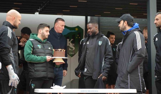 Cafumana Show'a doğum günü sürprizi