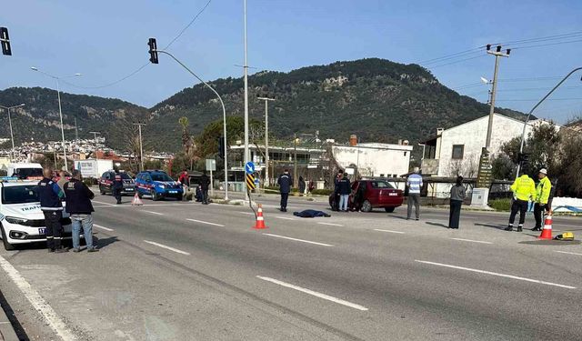 Çanakkale'de otomobilin çarptığı yaya hayatını kaybetti