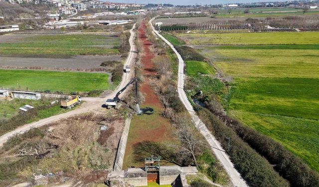 Çark Deresi'nde 5 kilometrelik hat temizleniyor