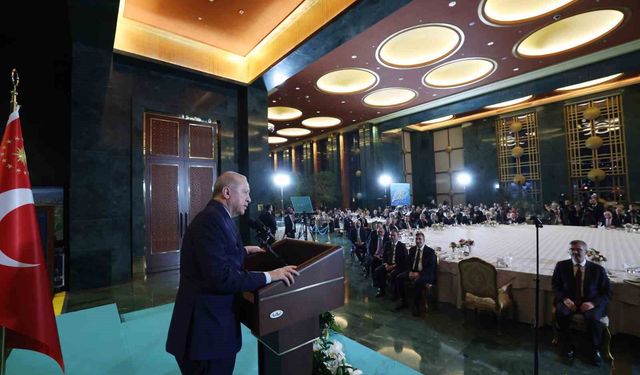 Cumhurbaşkanı Erdoğan: 'İsrail; tamamen keyfi sebeplerle Mescid-i Aksa'yı 17 gündür Müslümanların ibadetine kapalı tutuyor'