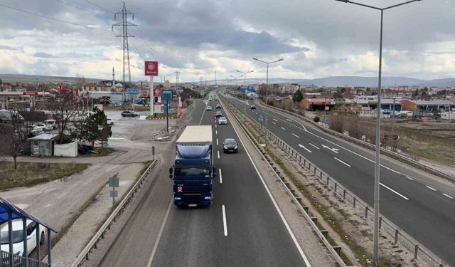 D100 karayolunda bayram dönüşü yoğunluğu