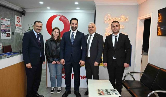 Demirci'de 5 bin kişilik iftar sofrası kuruldu