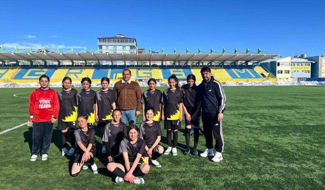 Digorlu kızlar Türkiye yarı finallerinde Kars'ı temsil edecek