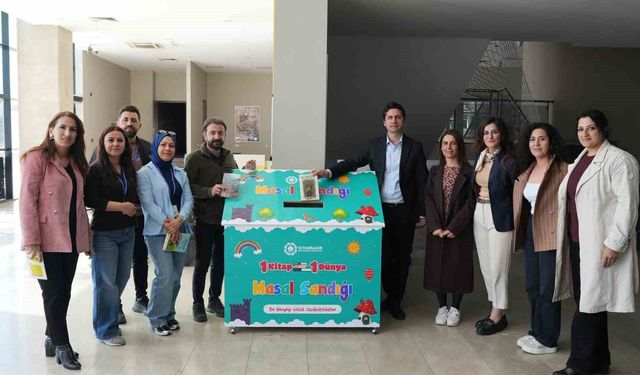 Diyarbakır'da masal sandığı kuruldu: Kitaplar çocuklar için toplanıyor