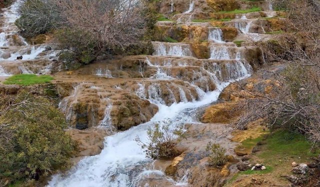 Doğaseverlerden Başdeğirmen Şelalesi'ne yoğun ilgi