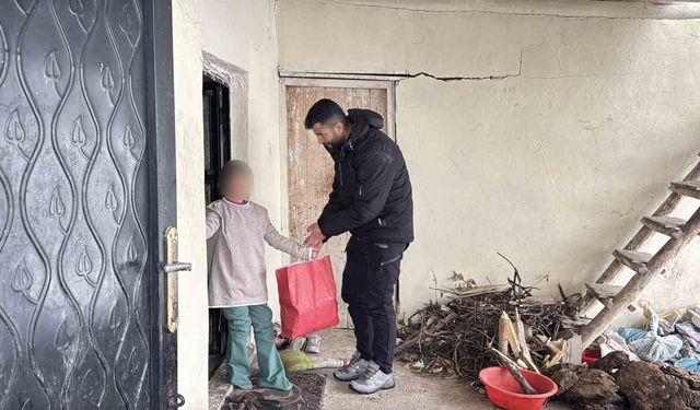 Duyarlı vatandaştan bayram öncesi ihtiyaç sahibi ailelere yardım paketi