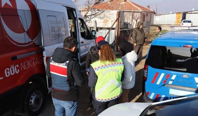 Düzce'de 5 düzensiz göçmen yakalandı