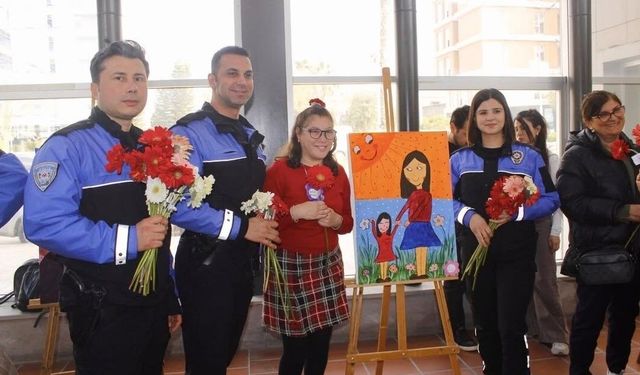 Engelli çocuklardan 'Şiddete karşı sevgi' sergisi