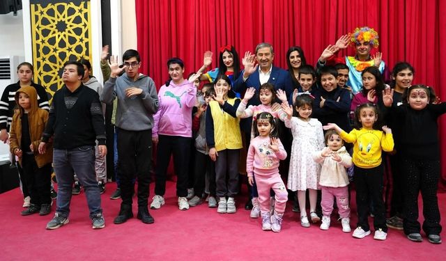 Engelli, öksüz ve yetimler iftarda buluştu