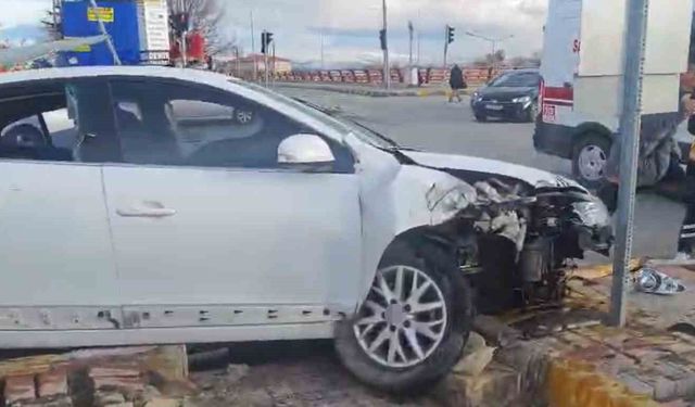 Erciş'te trafik kazası: 1 yaralı