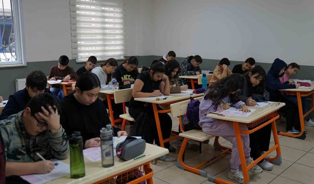 Esenyurt Belediyesi'nden paket ders sistemiyle 6 bin 396 öğrenciye destek