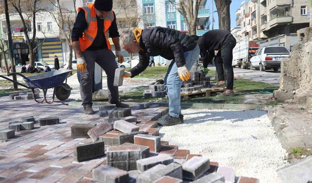 Eyyübiye'de yol ve parklar yenileniyor