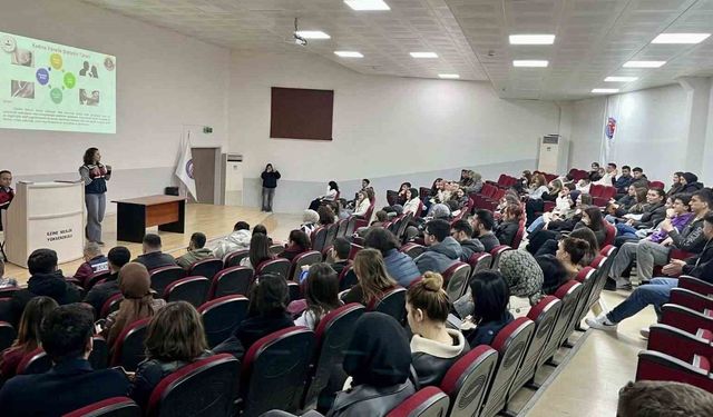 Ezine'de jandarmadan üniversite öğrencilerine bilgilendirme