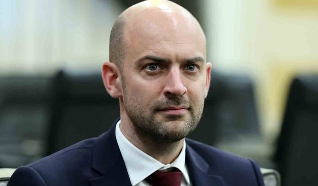 Fransa Dışişleri Bakanı Barrot'tan İsrail'e Lübnan'da kara saldırılarından kaçınma çağrısı