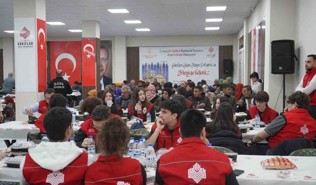 Gaziantep Kolej Vakfı öğrencileri, gönül sofrasında buluştu