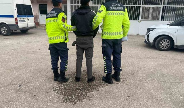 Gaziantep'te 11 düzensiz göçmen yakalandı: 3 organizatör yakalandı