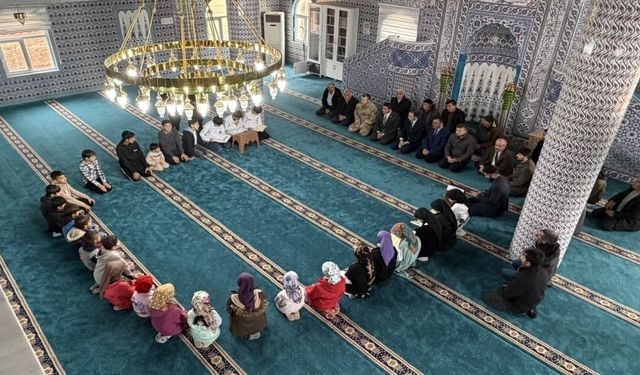 Güçlükonak Kaymakamı Memiş, miniklerin Kur'an sevincine ortak oldu