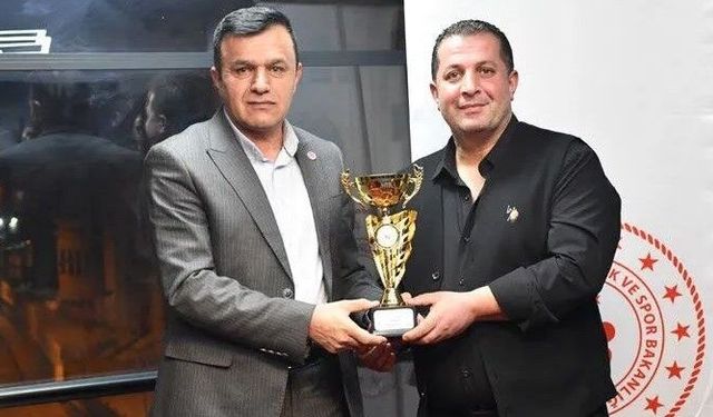 Hakkari'de üç bant bilardo heyecanı
