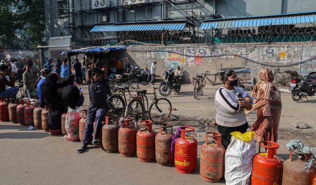 Hürmüz'de Hint gemilerine uygulanan yasak nedeniyle Hindistan'da gaz krizi