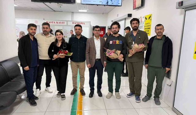 İdil'de 14 Mart Tıp Bayram'ında sağlık çalışanlarıyla bir araya gelindi