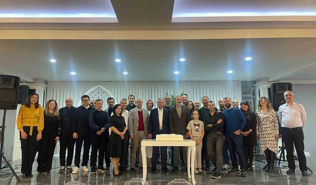 İftar programında bir araya gelen Egekent ailesi Tıp Bayramını kutladı