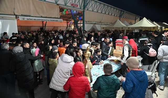İnönü'de Kadir Gecesi'nde binlerce kişi iftar sofrasında buluştu