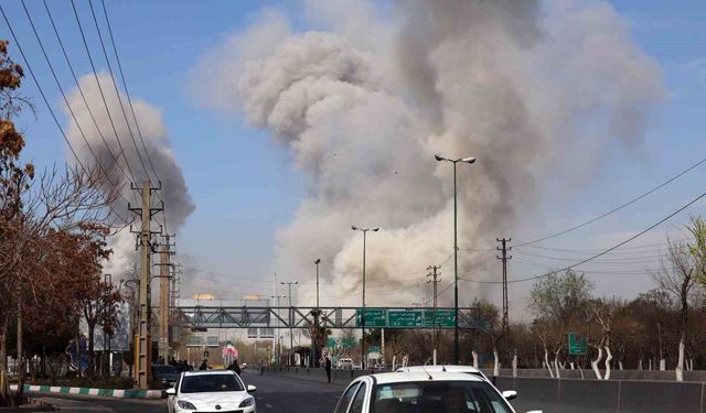 İran Kızılay: 'ABD ve İsrail, 636 ayrı noktada bin 332 saldırı düzenledi'