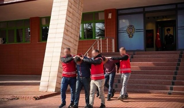 Isparta'da 9 yılın üzerinde hapis cezası bulunan 2 hükümlü yakalandı