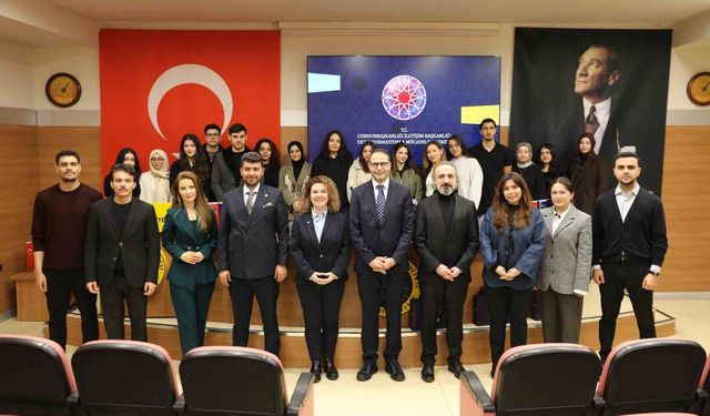 İstanbul Beykent Üniversitesi'nde 'Bilişim Çağında Dezenformasyon' konusu ele alındı