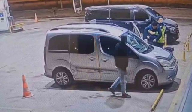 Jandarmanın heimlich manevrası hayat kurtardı