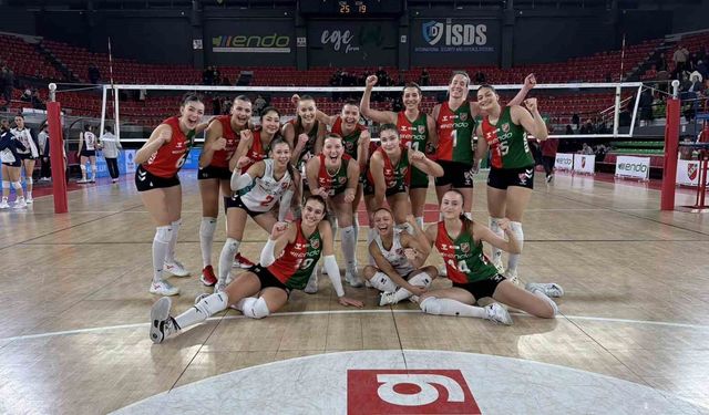Karşıyaka Voleybol, yarı final maçlarına çıkıyor