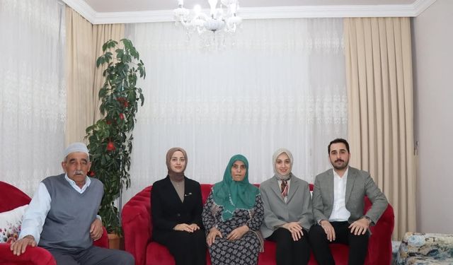 Kaymakam Duman, Tercan'da şehit ailesinin iftar sofrasına konuk oldu