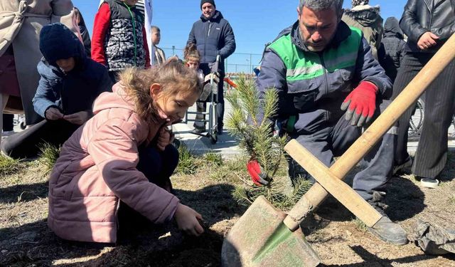 Kayseri Büyükşehir'den özel çocuklarla anlamlı ağaç dikim etkinliği