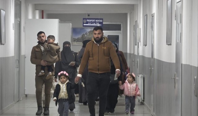 Kilis'te Suriyelilerin gönüllü dönüşü bayram sonrası da sürüyor