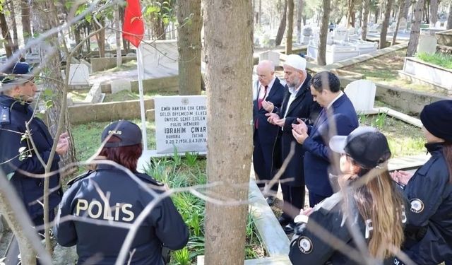 Kırklareli'nde şehit polis İbrahim Çınar kabri başında anıldı