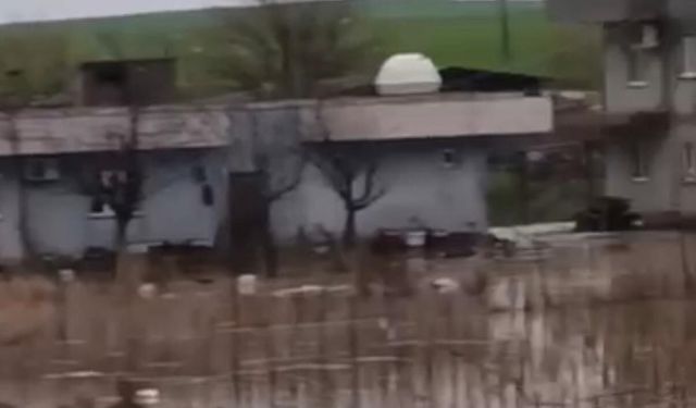 Kurtalan'da sağanak yağış sele dönüştü