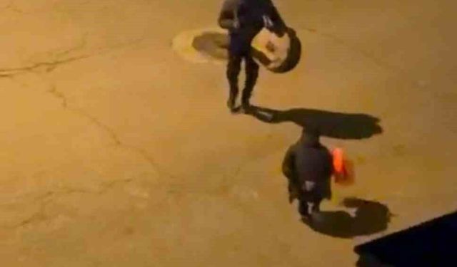 Kurtalan'da sahur için çalınan davula tek başına halay çekti