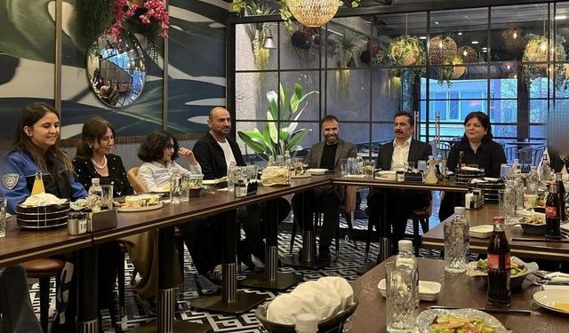 Kütahya İl Emniyet Müdürlüğü iftar sofrasını sevgi evlerinde kalan çocuklarla paylaştı