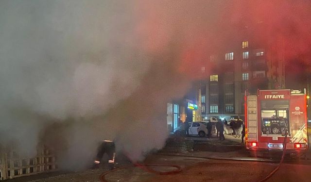 Malatya'da konteyner yangını