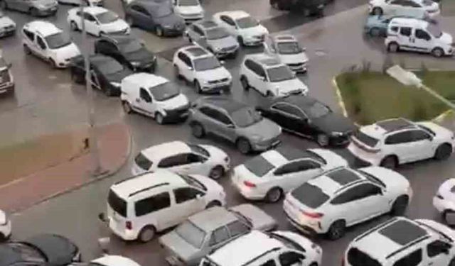 Mardin'de bayram arifesinde araç yoğunluğu yaşandı