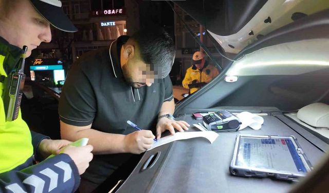 Mersin'den Kadıköy'e geldi, egzozdan ceza yedi