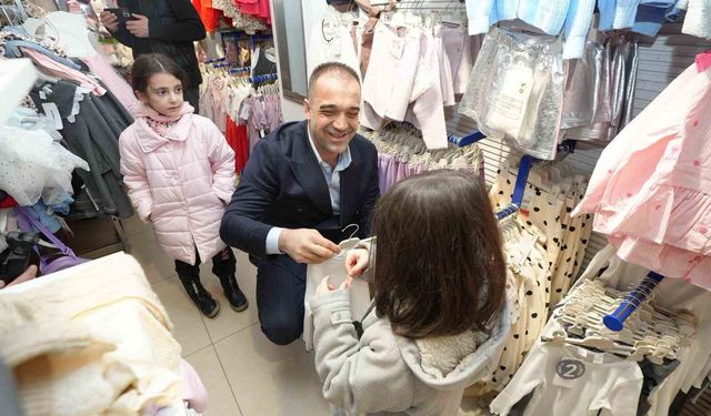 MHP'den 500 çocuğa bayramlık elbise